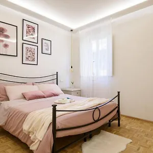 Appartamento Casa Agata Max 4 Persone In Pieno Centro Storico