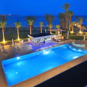 okeanos-beach.hotelsatayianapa.com/