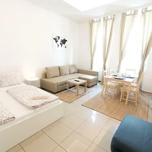 Brigittenau Apartment